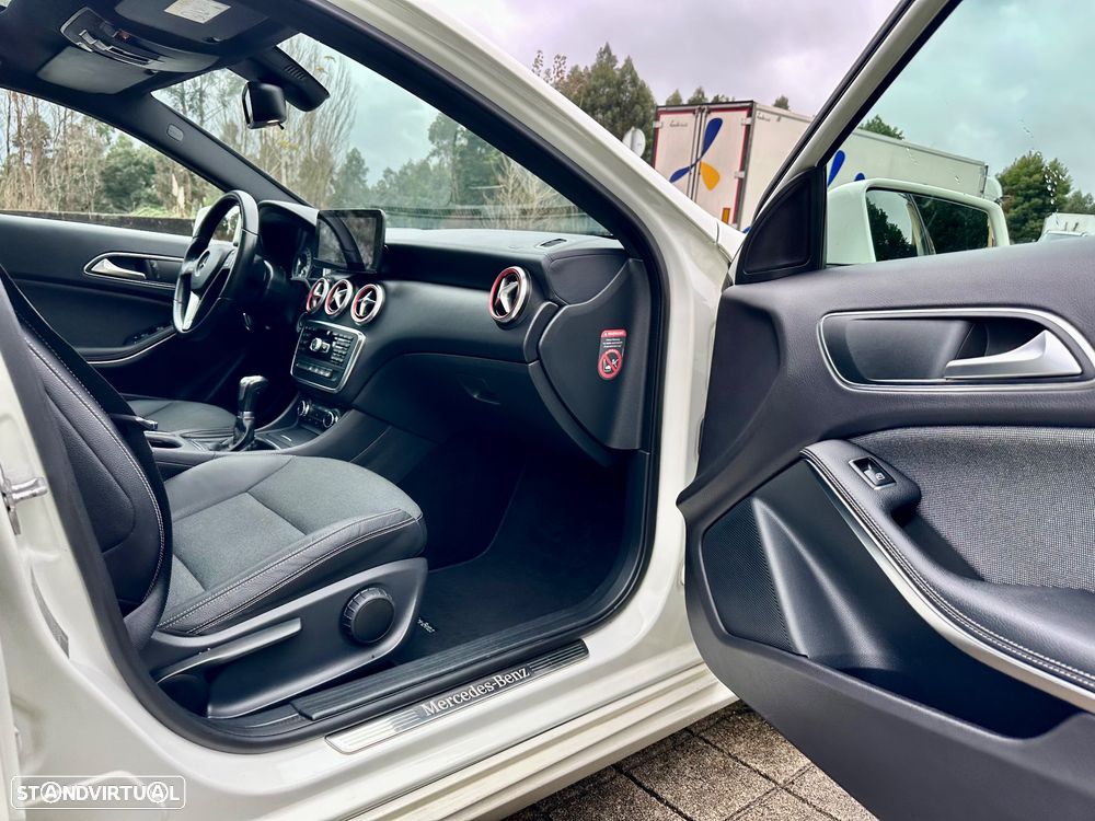 Mercedes-Benz A 180 CDI (BlueEFFICIENCY) Urban - 33