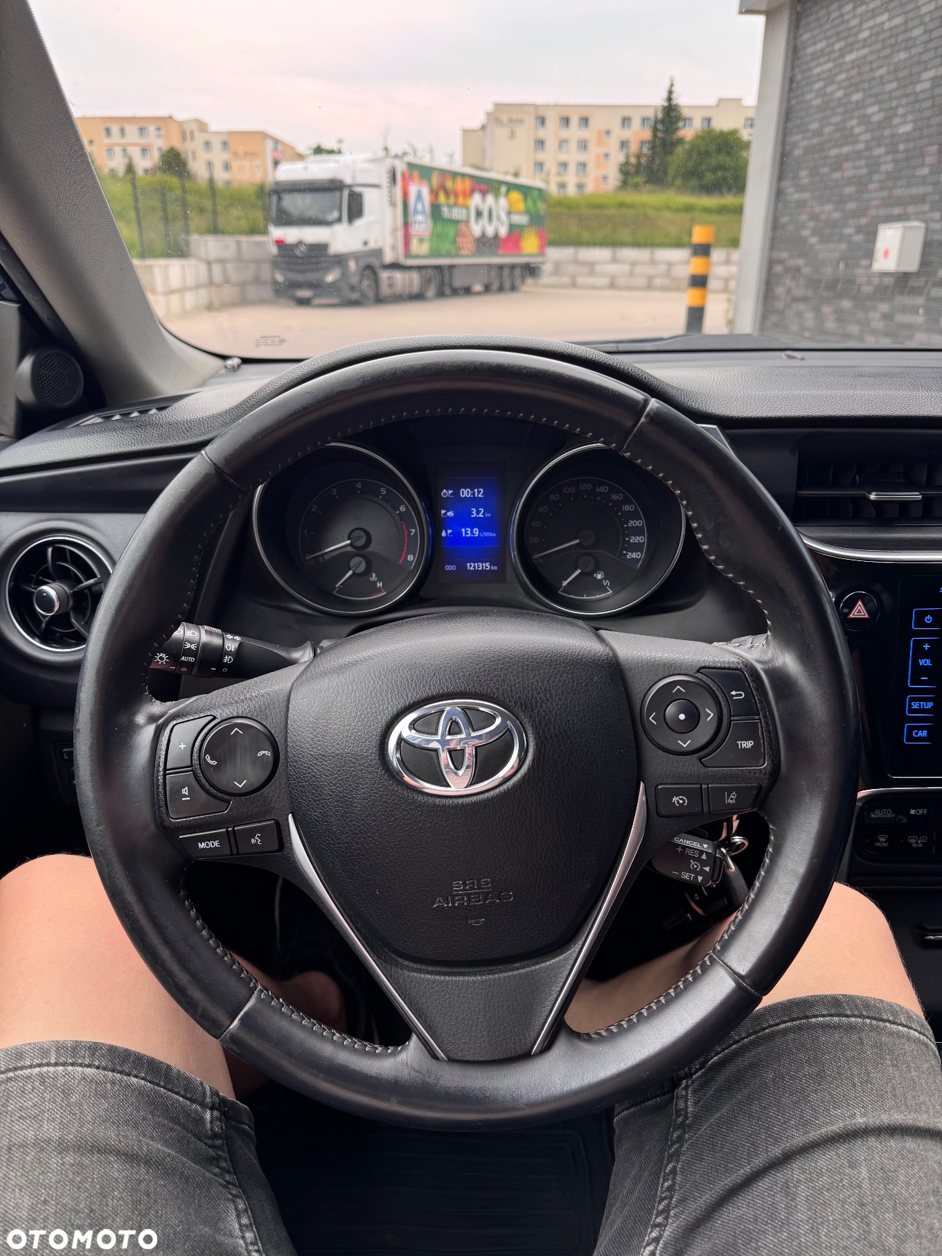 Toyota Auris 1.6 Prestige - 18