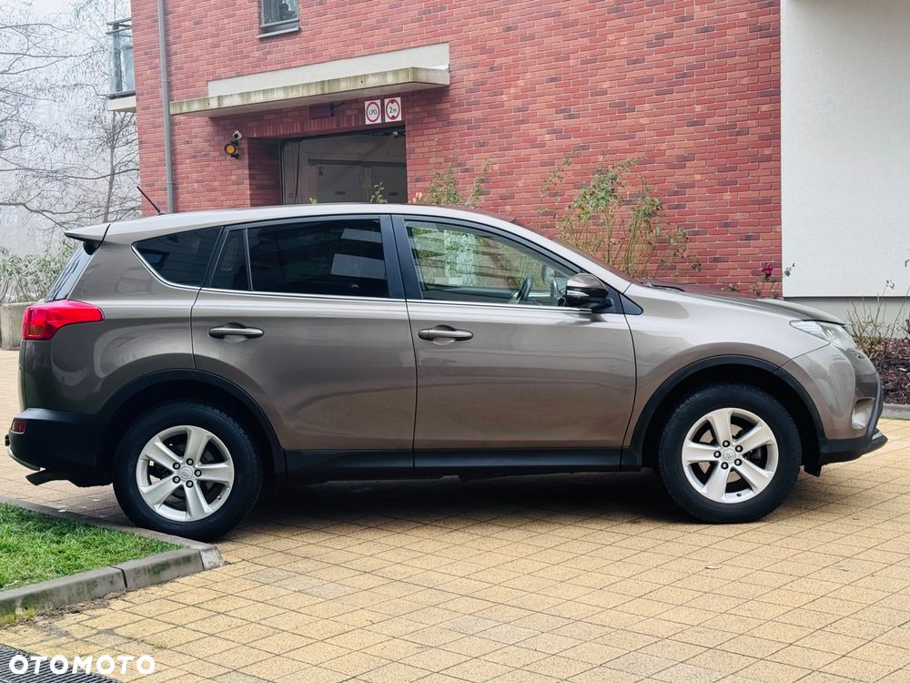 Toyota RAV4 2.0 D-4D Premium 4x2 - 15
