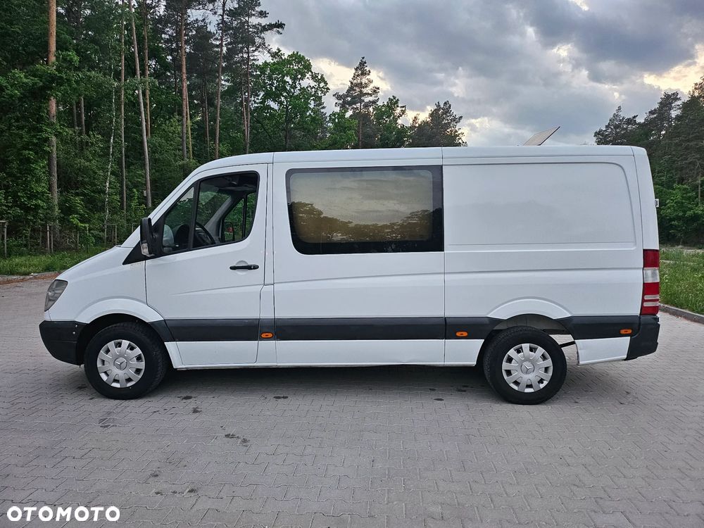 Mercedes-Benz Sprinter - 12