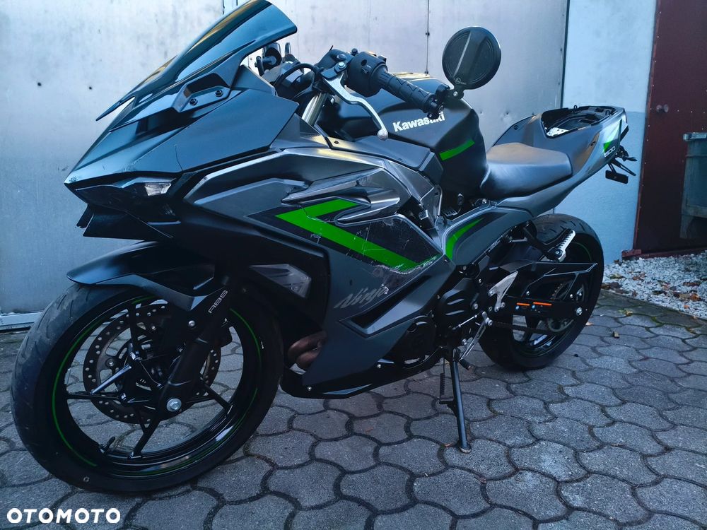 Kawasaki Ninja - 8