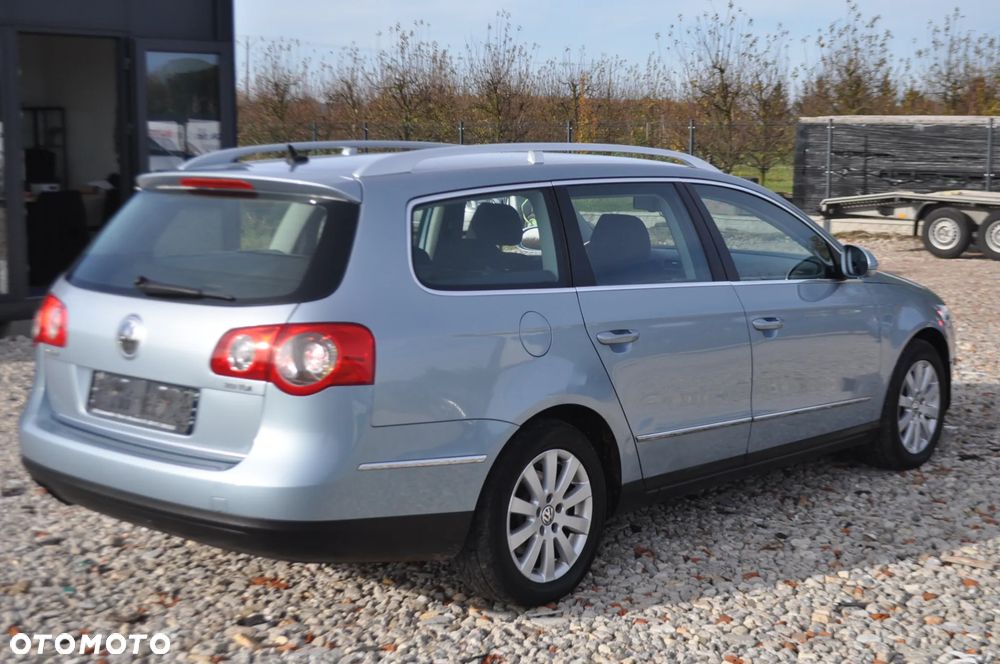 Volkswagen Passat Variant 2.0 TDI BlueMotion Technology DPF Highline - 5