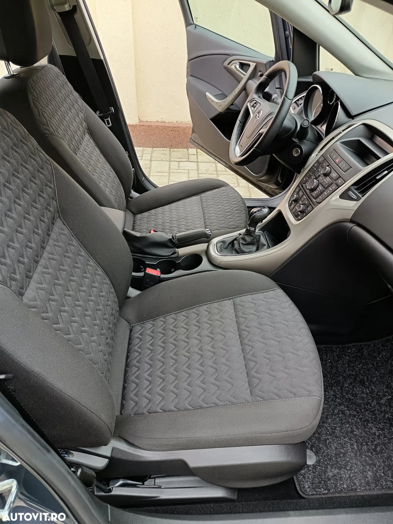 Opel Astra 1.7 CDTI DPF Active - 14
