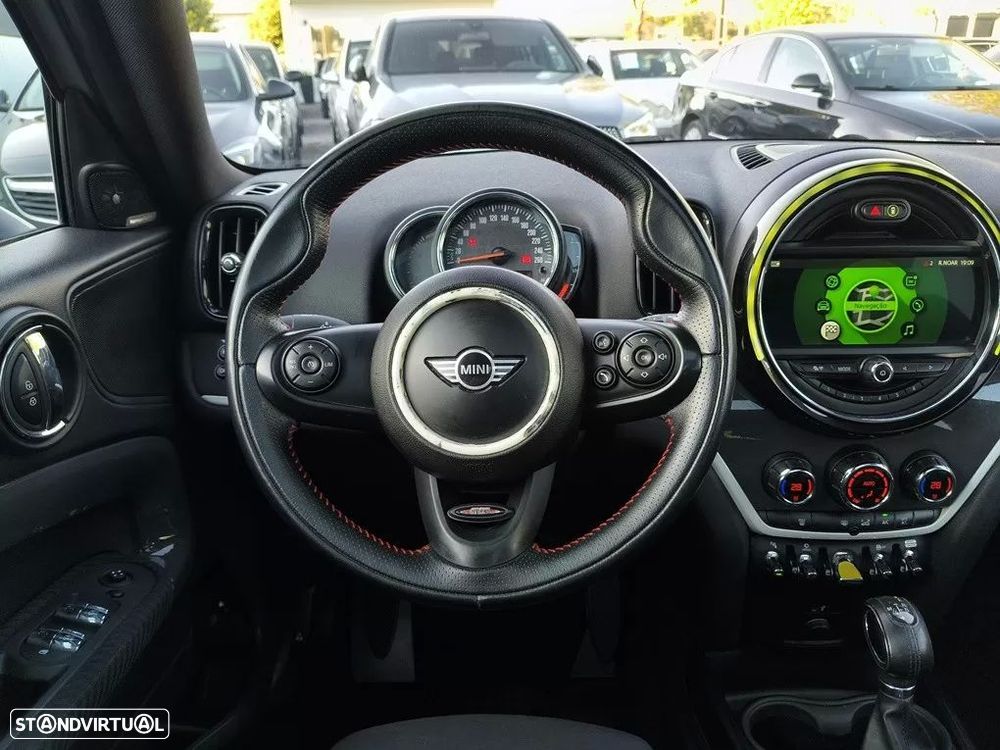 MINI Countryman Cooper SE ALL4 Auto - 18