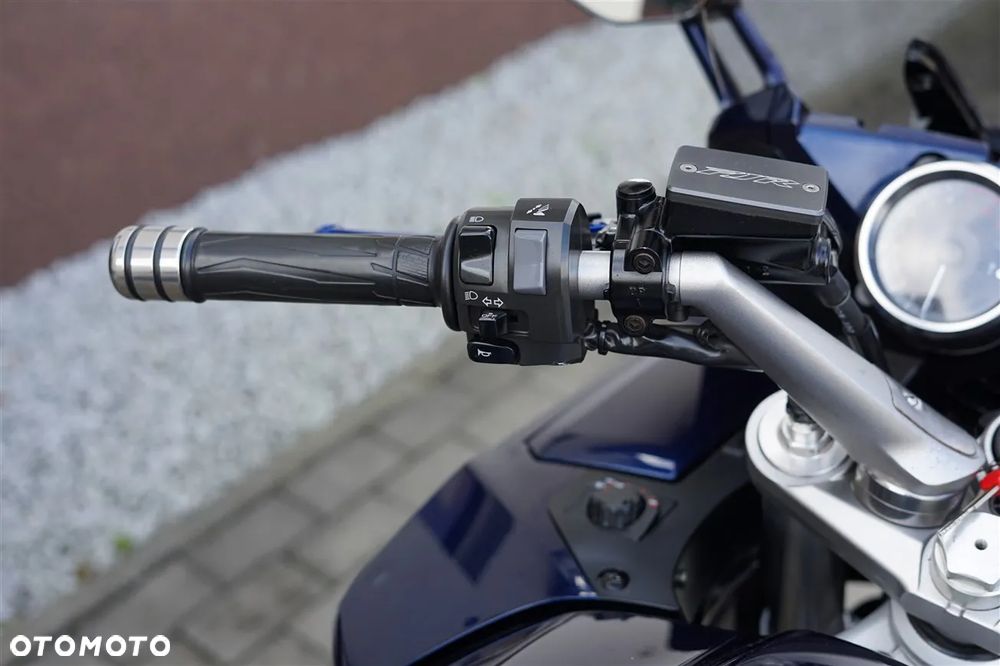 Yamaha FJR - 15