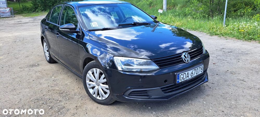 Volkswagen Jetta 1.6 TDI Comfortline - 6