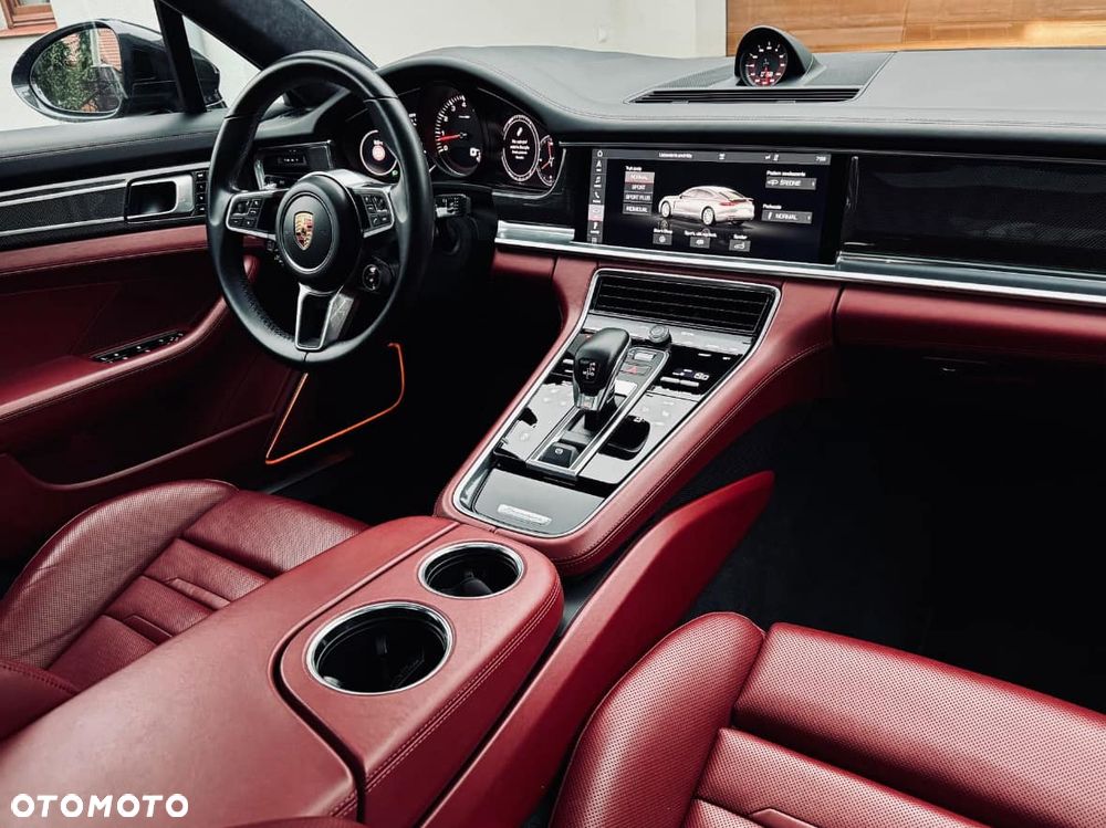 Porsche Panamera 4S - 7