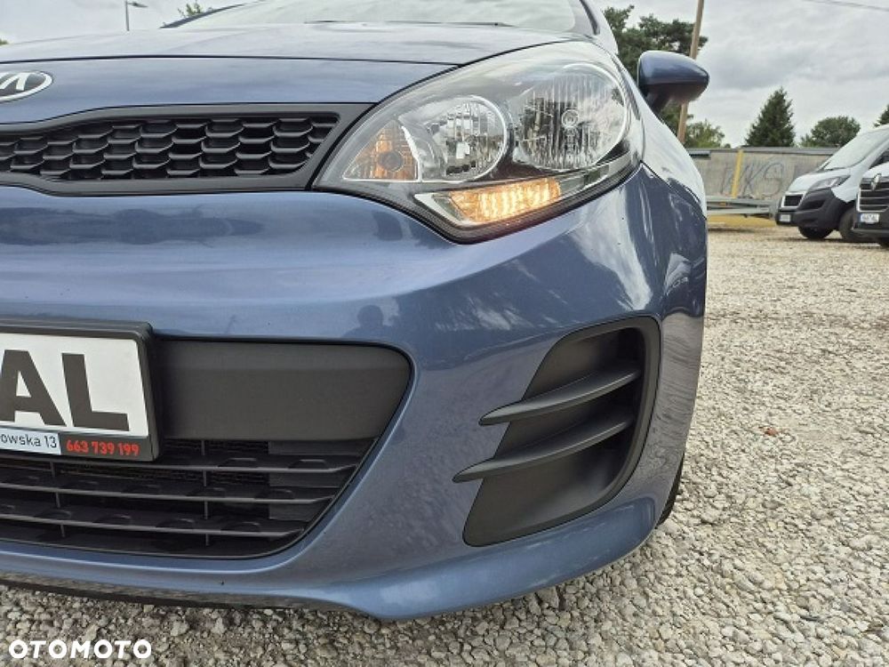 Kia Rio - 8