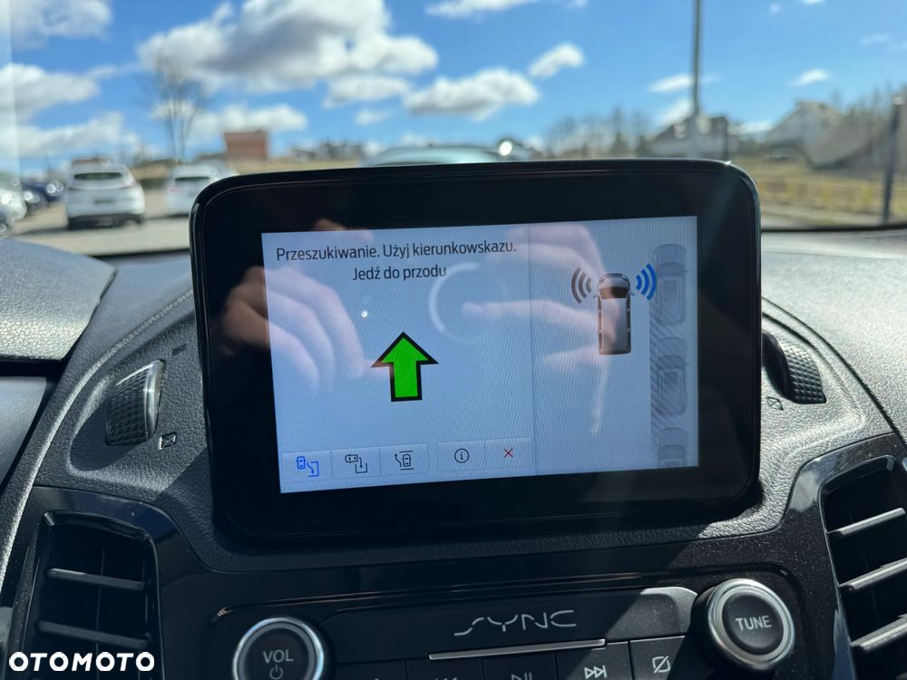 Ford Tourneo Connect Grand - 38