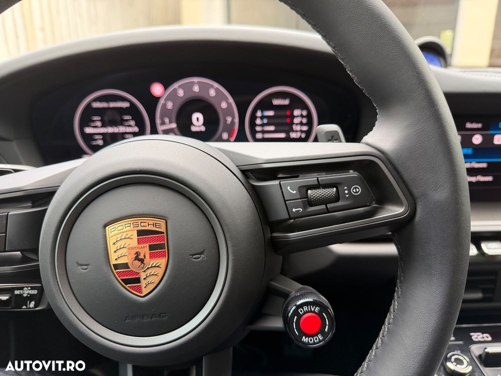 Porsche 911 Carrera PDK - 29