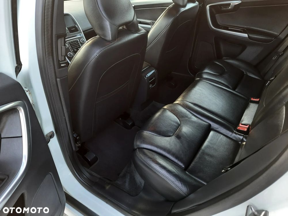 Volvo XC 60 - 13