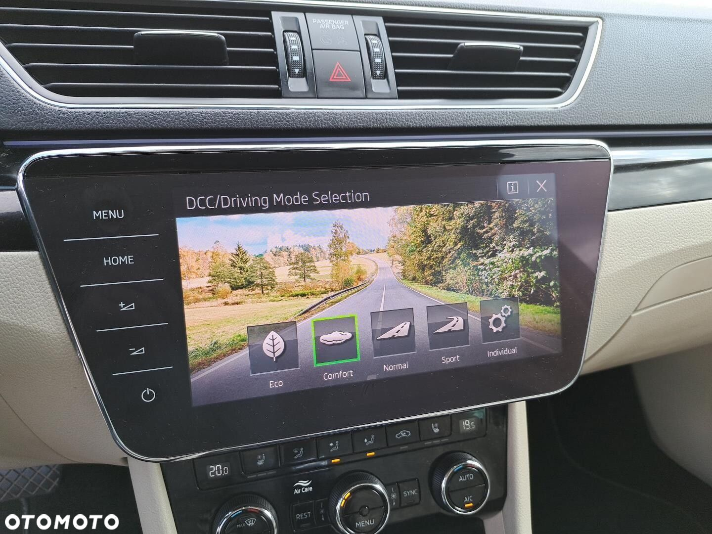 Skoda Superb 2.0 TDI L&K DSG - 17