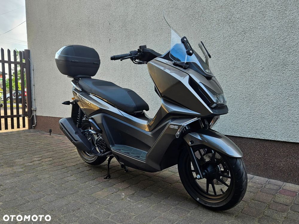 Kymco Skytown - 3
