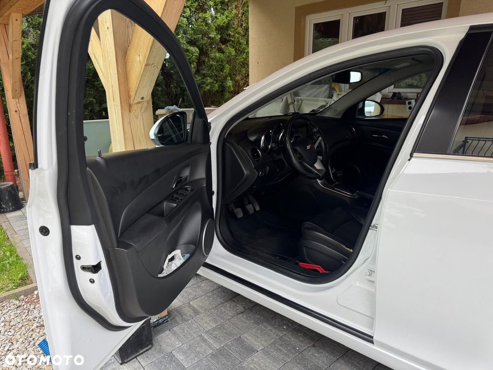 Chevrolet Cruze 2.0 D LTZ+ - 9