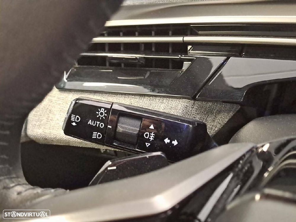 Peugeot 5008 1.2 Hybrid Allure e-DCS6 - 14