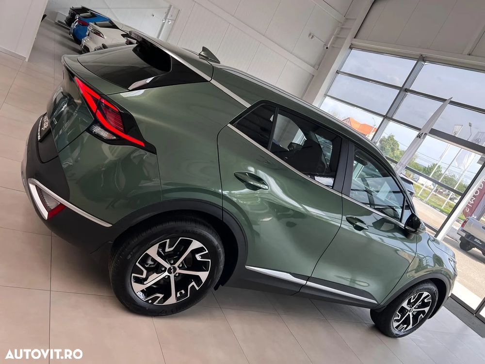 Kia Sportage 1.6 T-GDI HEV 6AT 4x2 Style - 4
