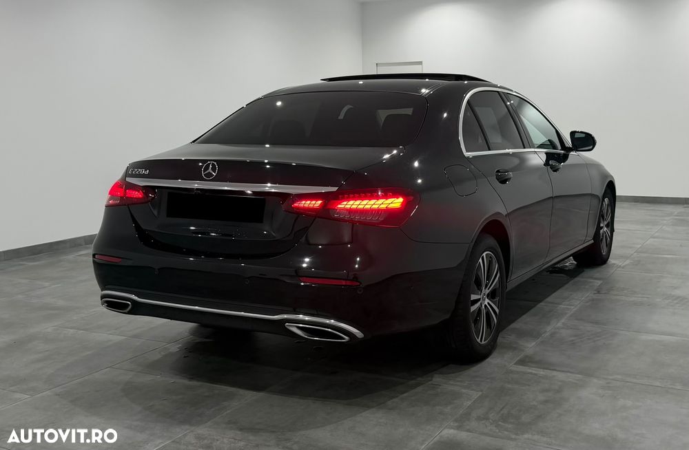 MERCEDES-BENZ E-Class 2022 — imagine 7