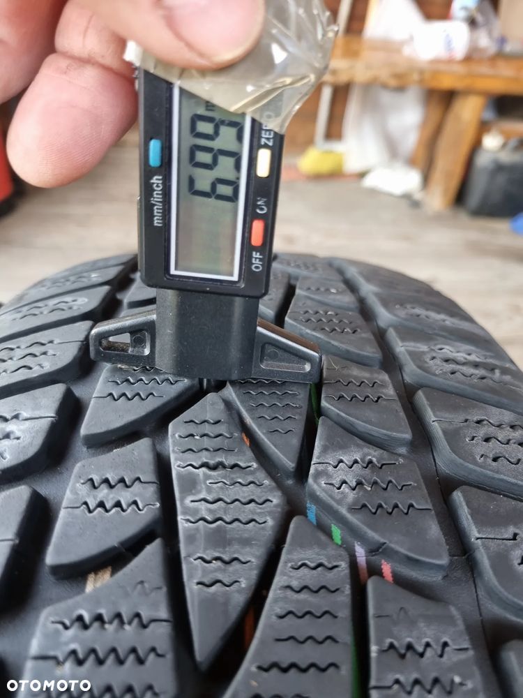 OPONY Dunlop SP Winter Sport 3D 215/60R17C 104/102H 2021r, 7/6,5mm bdb stan - 7