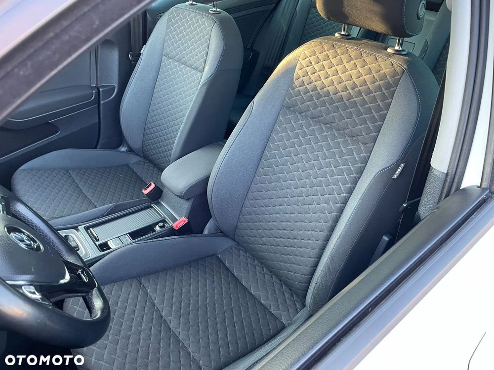 Volkswagen Golf 1.6 TDI BMT Highline DSG - 18