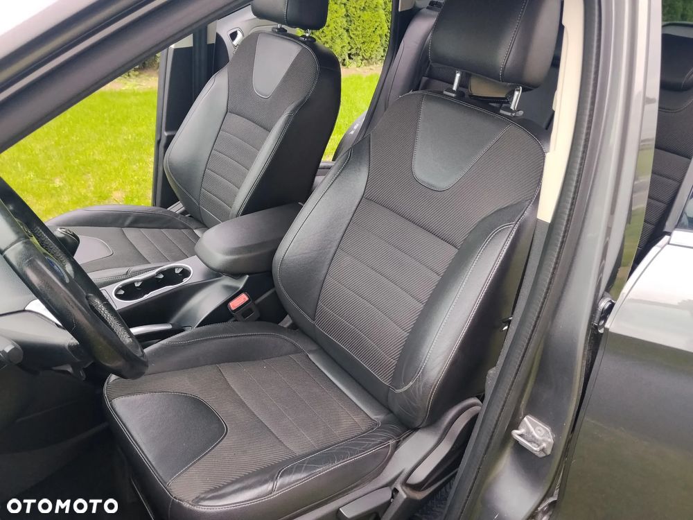 Ford Kuga 2.0 TDCi 4WD Titanium Plus - 16