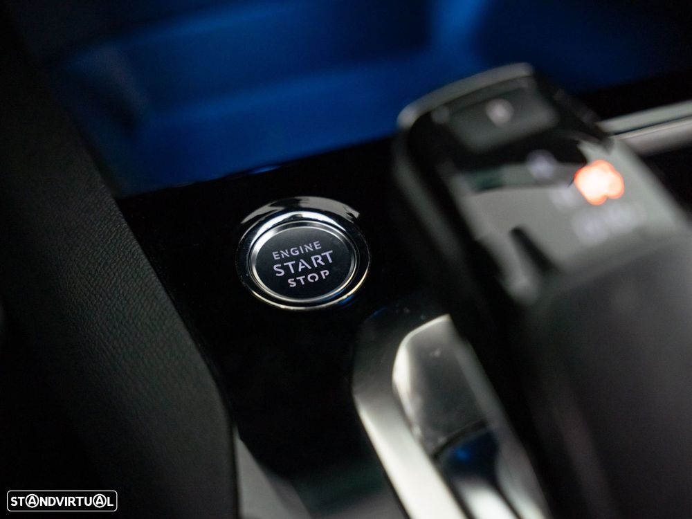 Peugeot 3008 1.6 Hybrid GT Pack e-EAT8 - 28