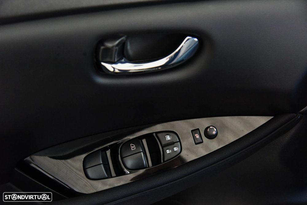 Nissan Leaf N-Connecta - 26