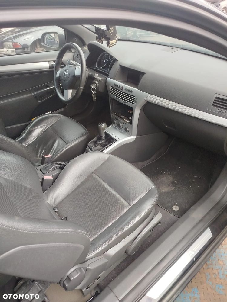Opel Astra H na części. - 4