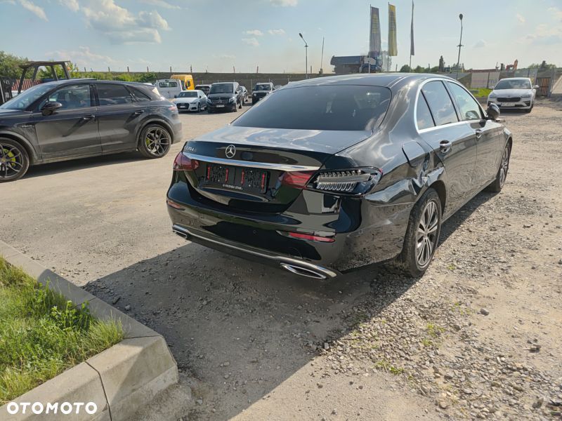 Mercedes-Benz Klasa E 220 d 9G-TRONIC - 17