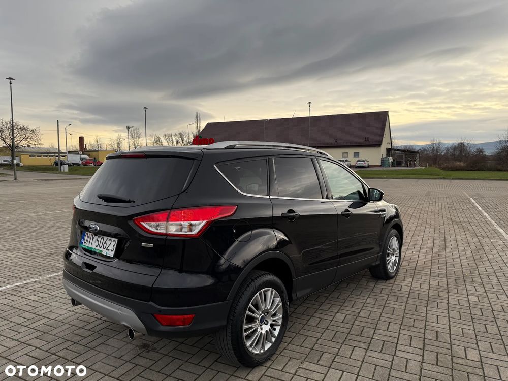 Ford Kuga 1.6 EcoBoost 2x4 Titanium - 6