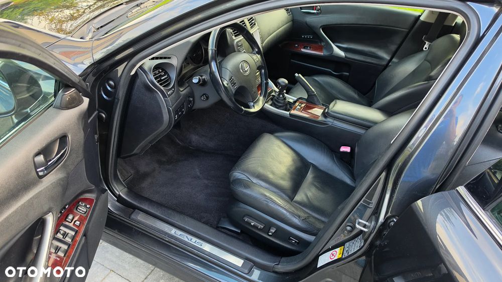 Lexus IS 250 Elegance - 22