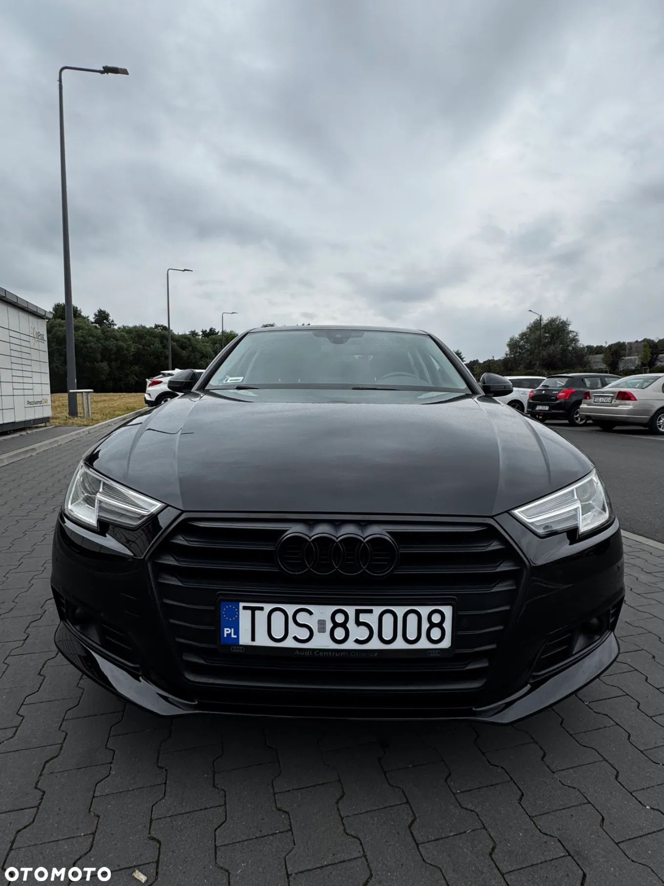 Audi A4 - 1