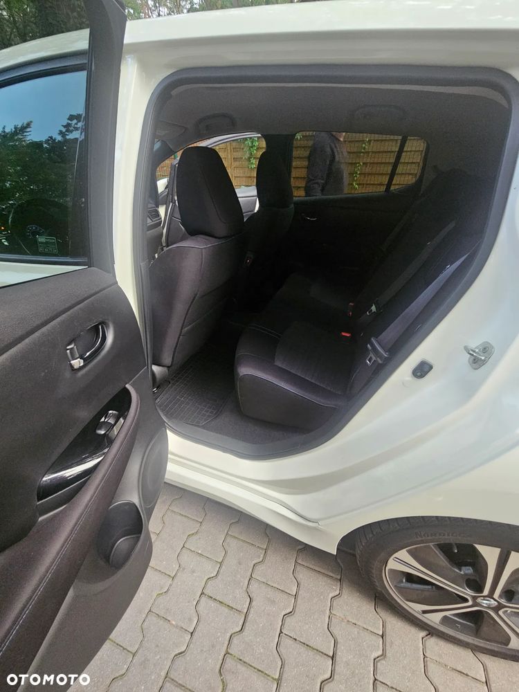 Nissan Leaf 40 kWh Tekna - 14