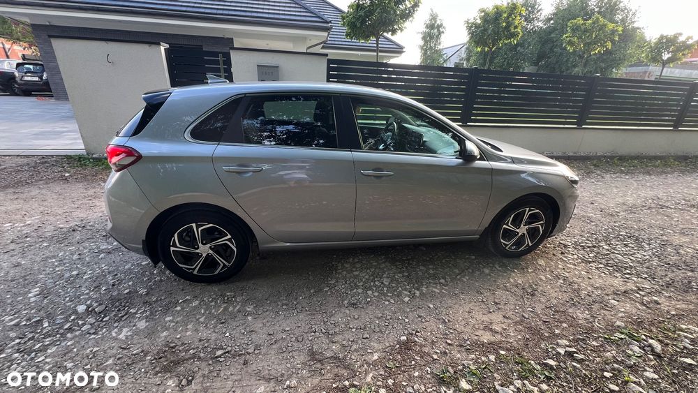 Hyundai i30 1.5 DPI Comfort - 9
