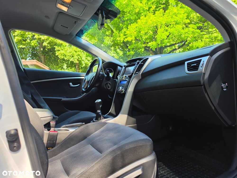 Hyundai i30 1.6 GDI BlueDrive Comfort - 17