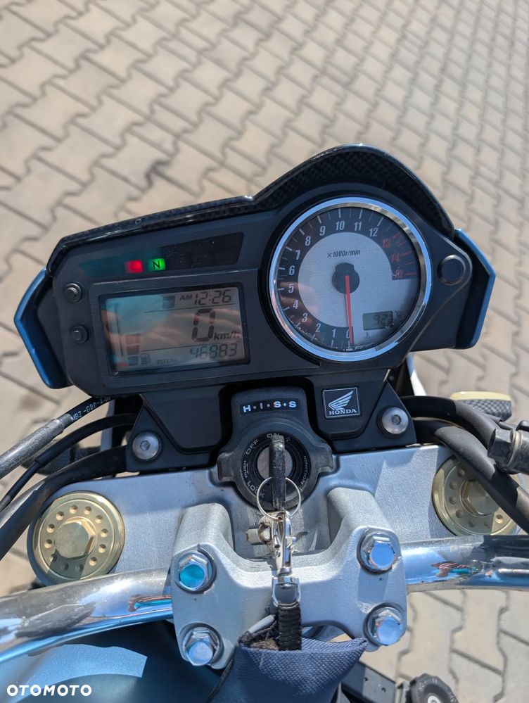 Honda Hornet - 12
