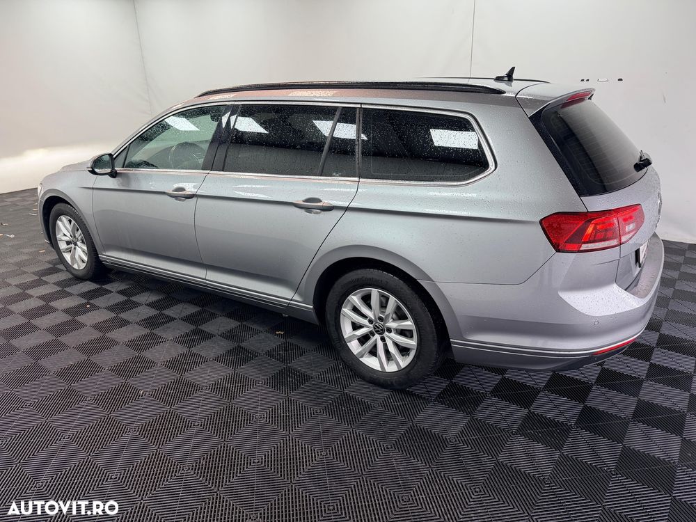 Volkswagen Passat 2.0 TDI DSG Comfortline - 14