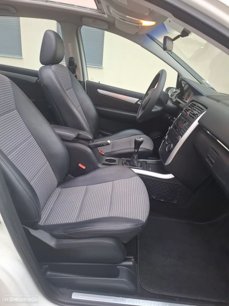 Mercedes-Benz B 180 CDI DPF SPORT EDITION - 9