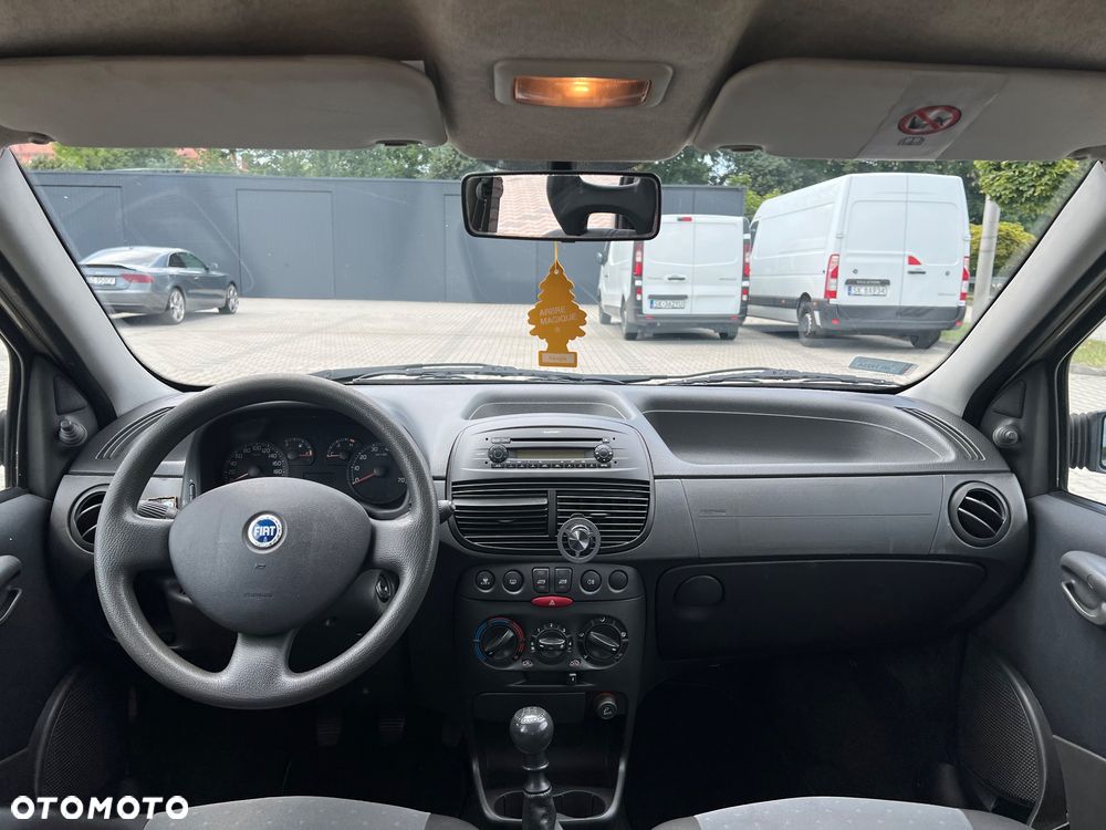 Fiat Punto 1.2 8V - 10