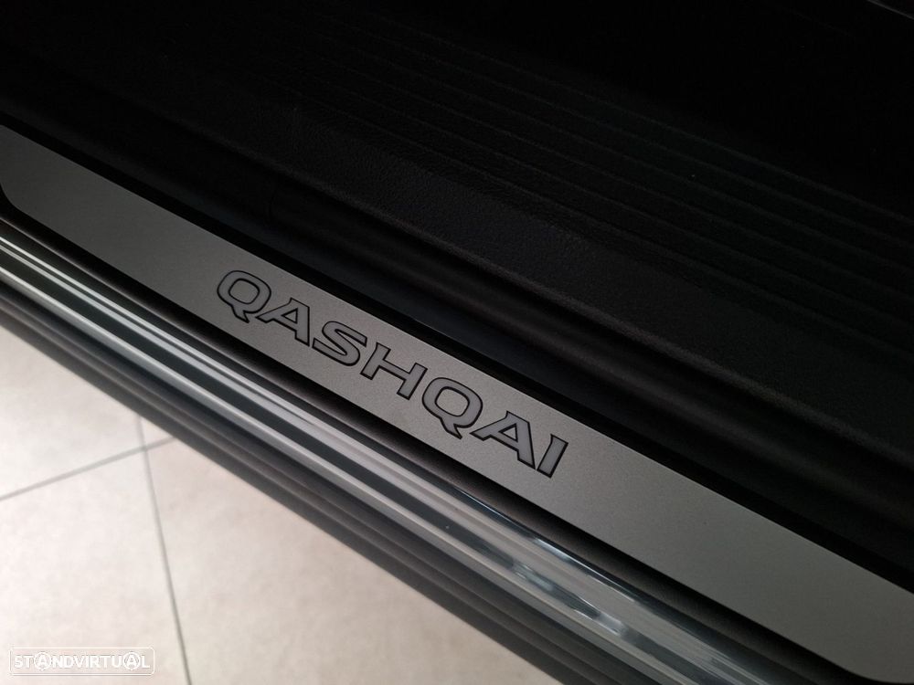 Nissan Qashqai 1.3 DIG-T Evolve + Xtronic - 13
