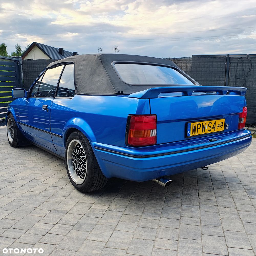 Ford Escort - 16