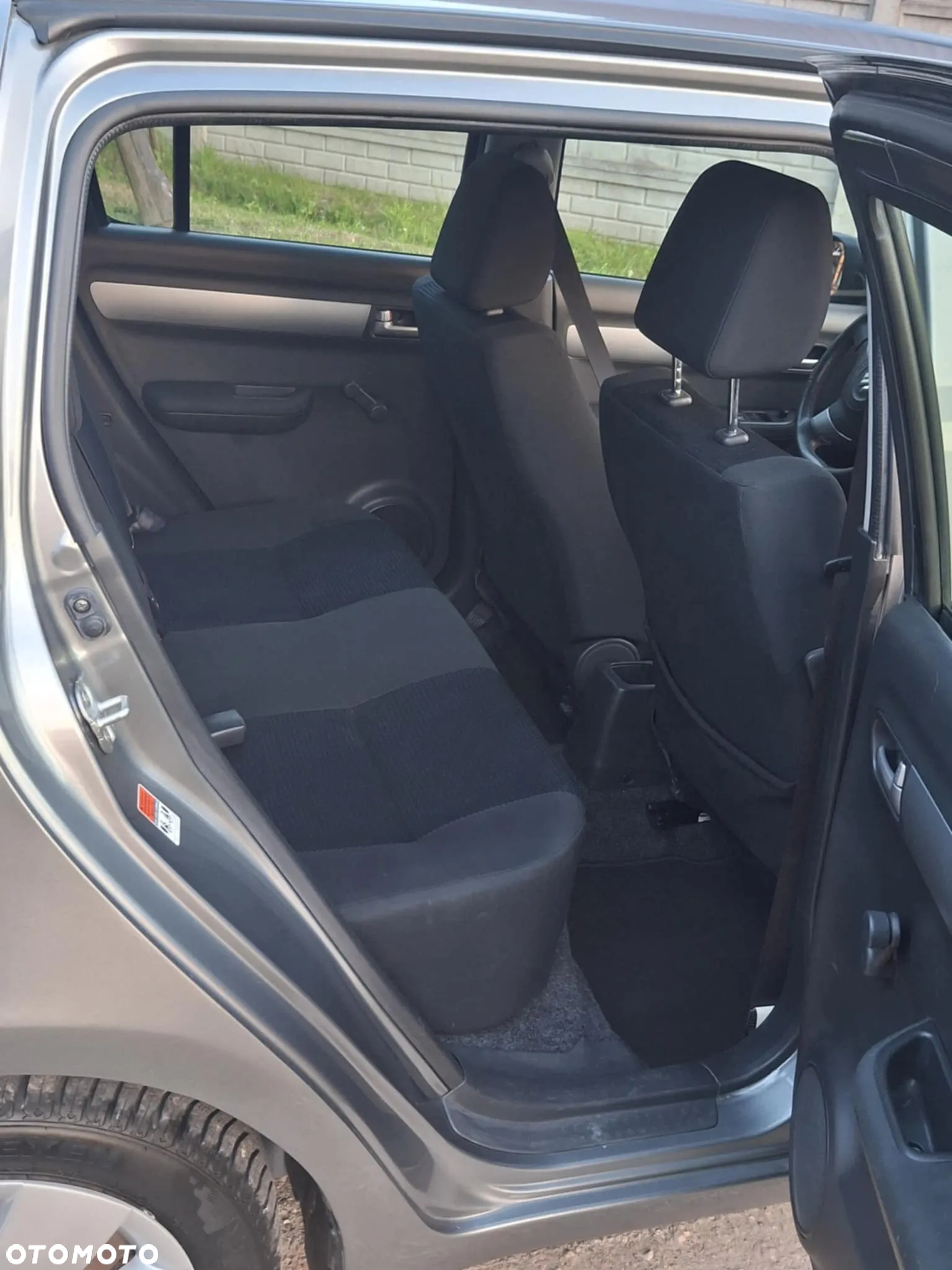 Suzuki Swift 1.3 DDiS Club - 8