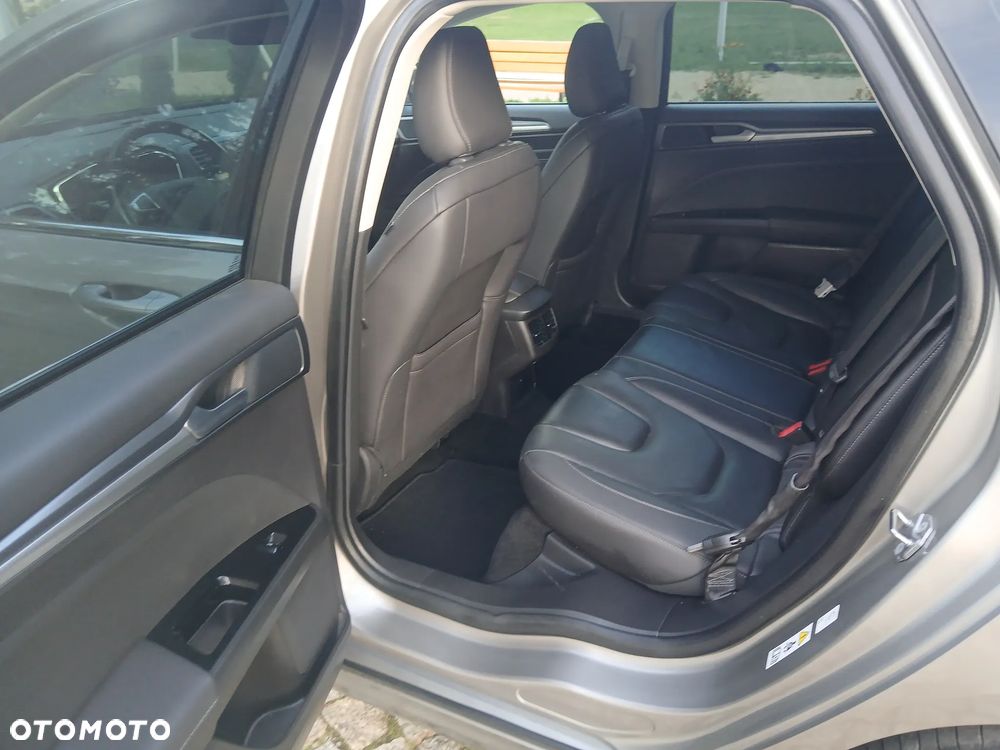 Ford Mondeo - 21