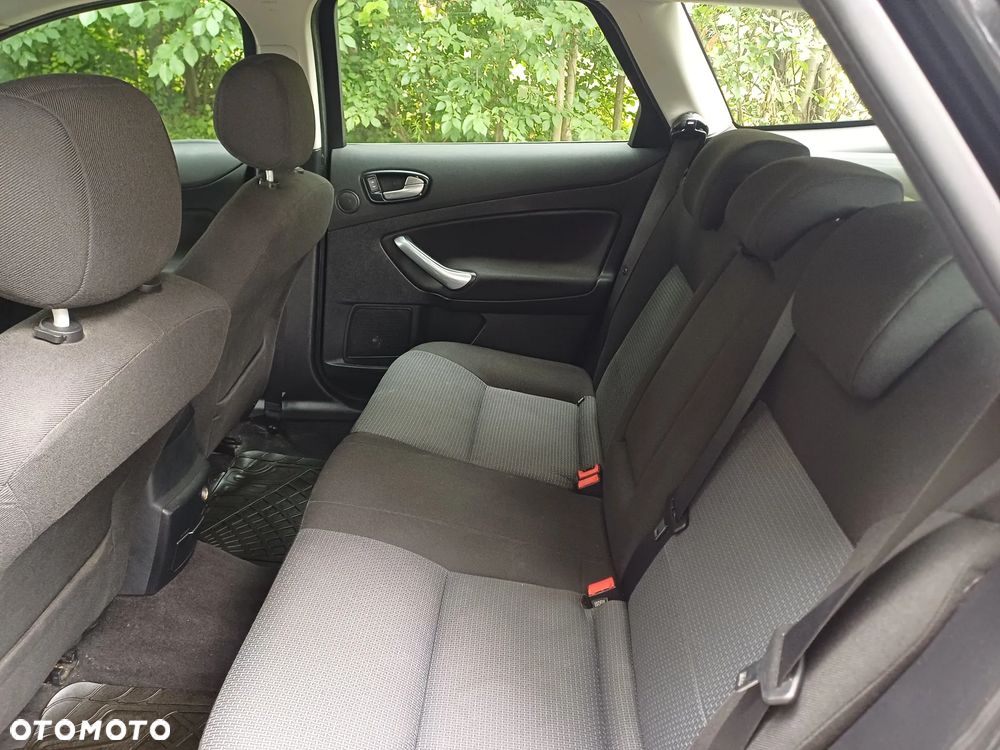 Ford Mondeo 2.0 TDCi Titanium - 11