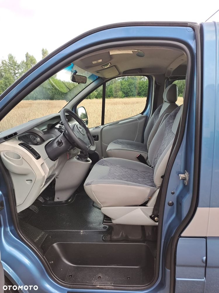 Opel Vivaro - 9