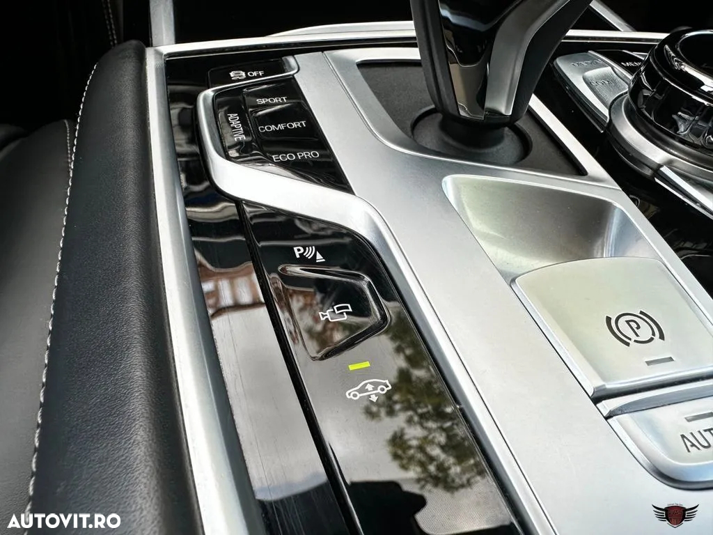 BMW Seria 7 730d xDrive MHEV - 24