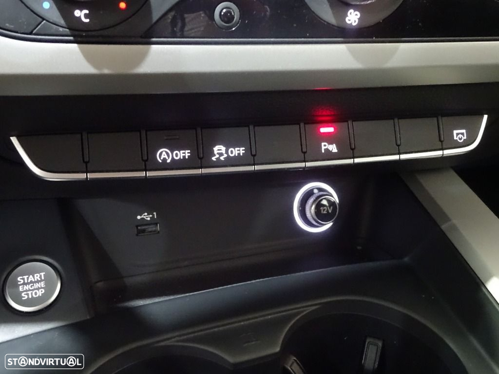 Audi A4 Avant 35 TDI S tronic - 24