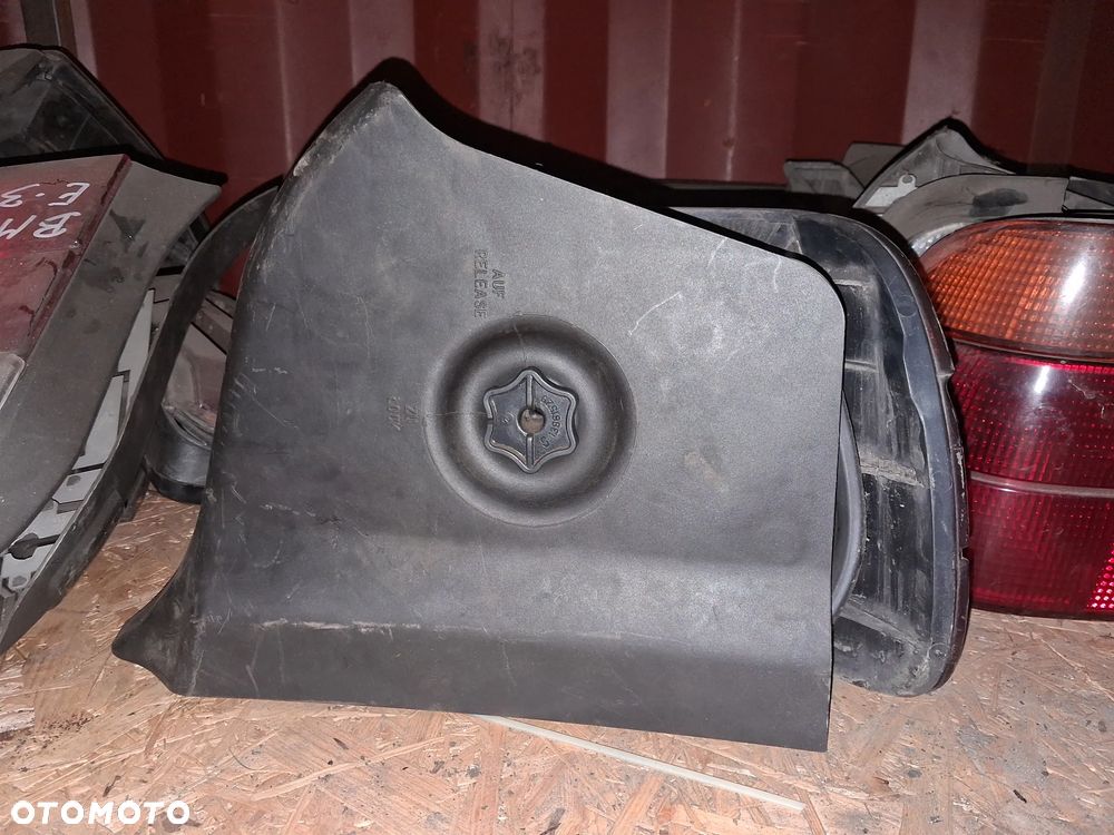 LAMPA TYLNA LEWA BMW E36 COMPACT - 2