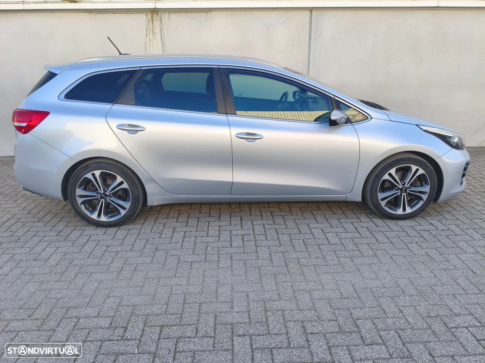 Kia Ceed SW 1.6 CRDi GT Line 7DCT - 7