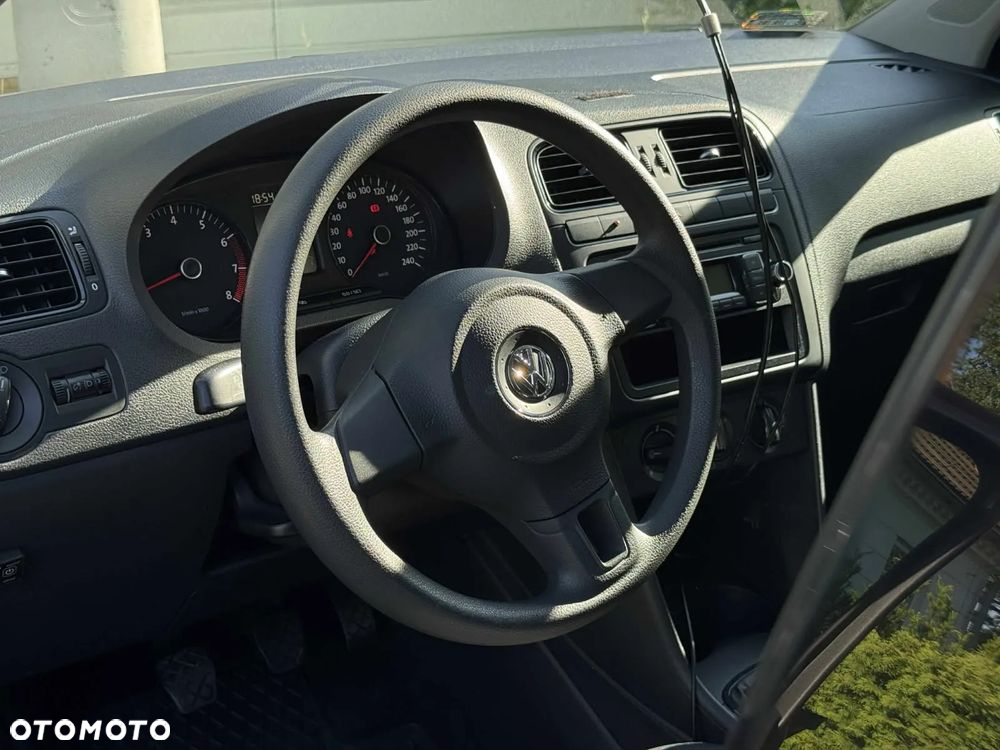 Volkswagen Polo 1.4 16V Trendline - 15