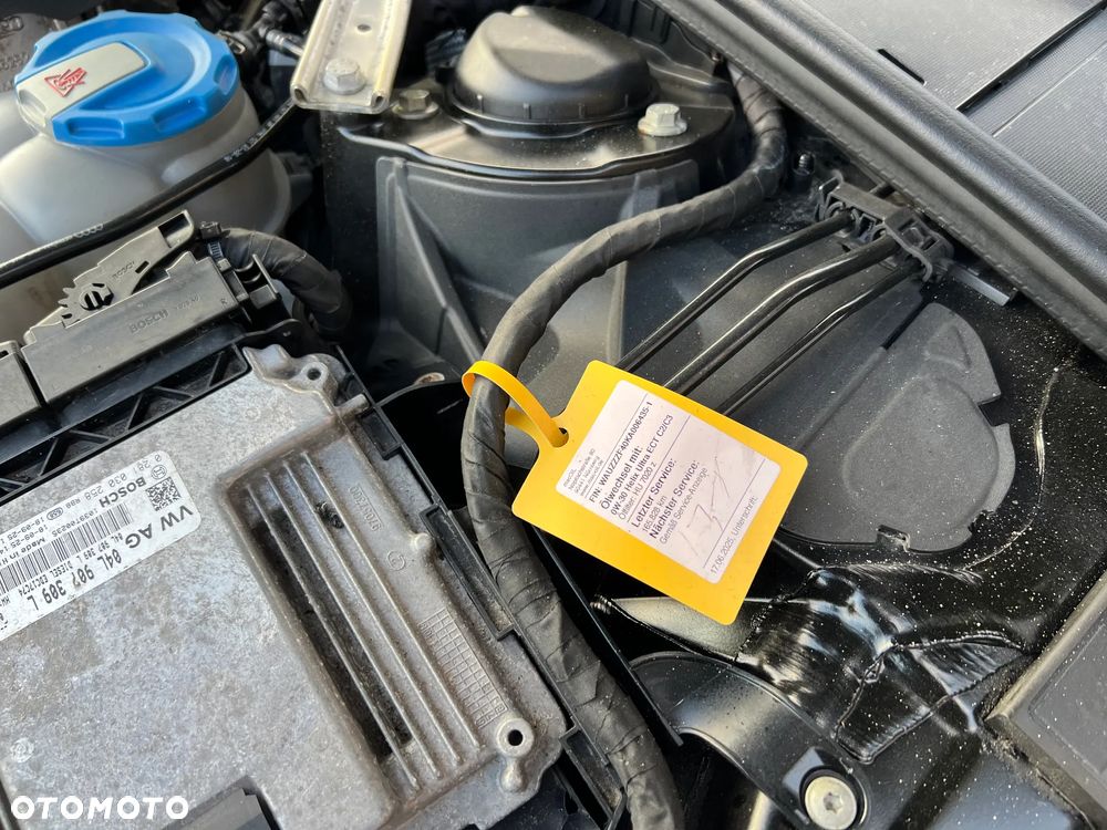 Audi A4 Avant 35 TDI S tronic design - 30